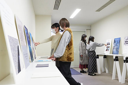 LINE_ALBUM_図書館ではお静かに展_220121_0.jpg