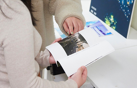 LINE_ALBUM_図書館ではお静かに展_220121_2.jpg
