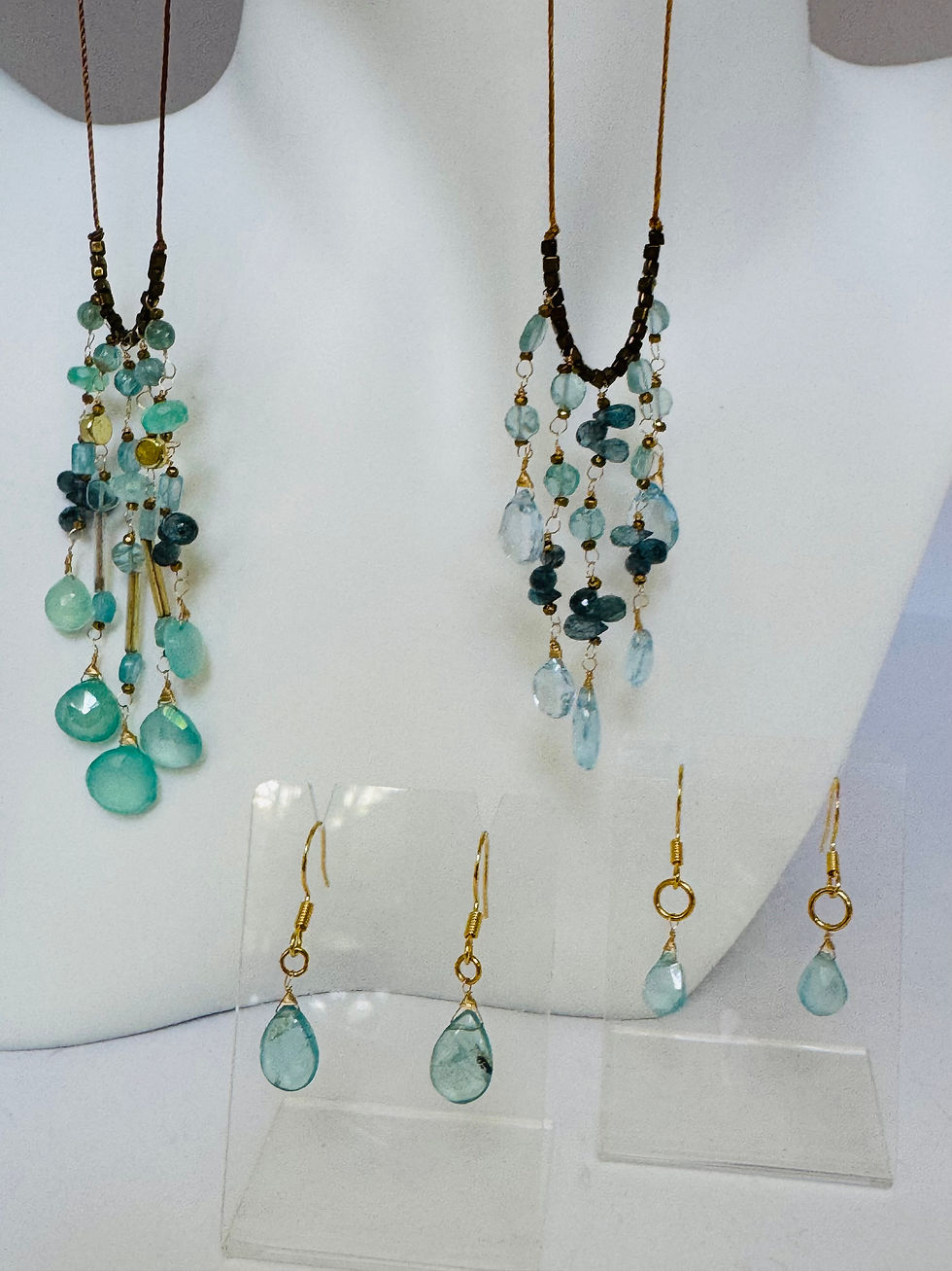 Thumbnail: Aquamarine Gemstone Drop Earrings