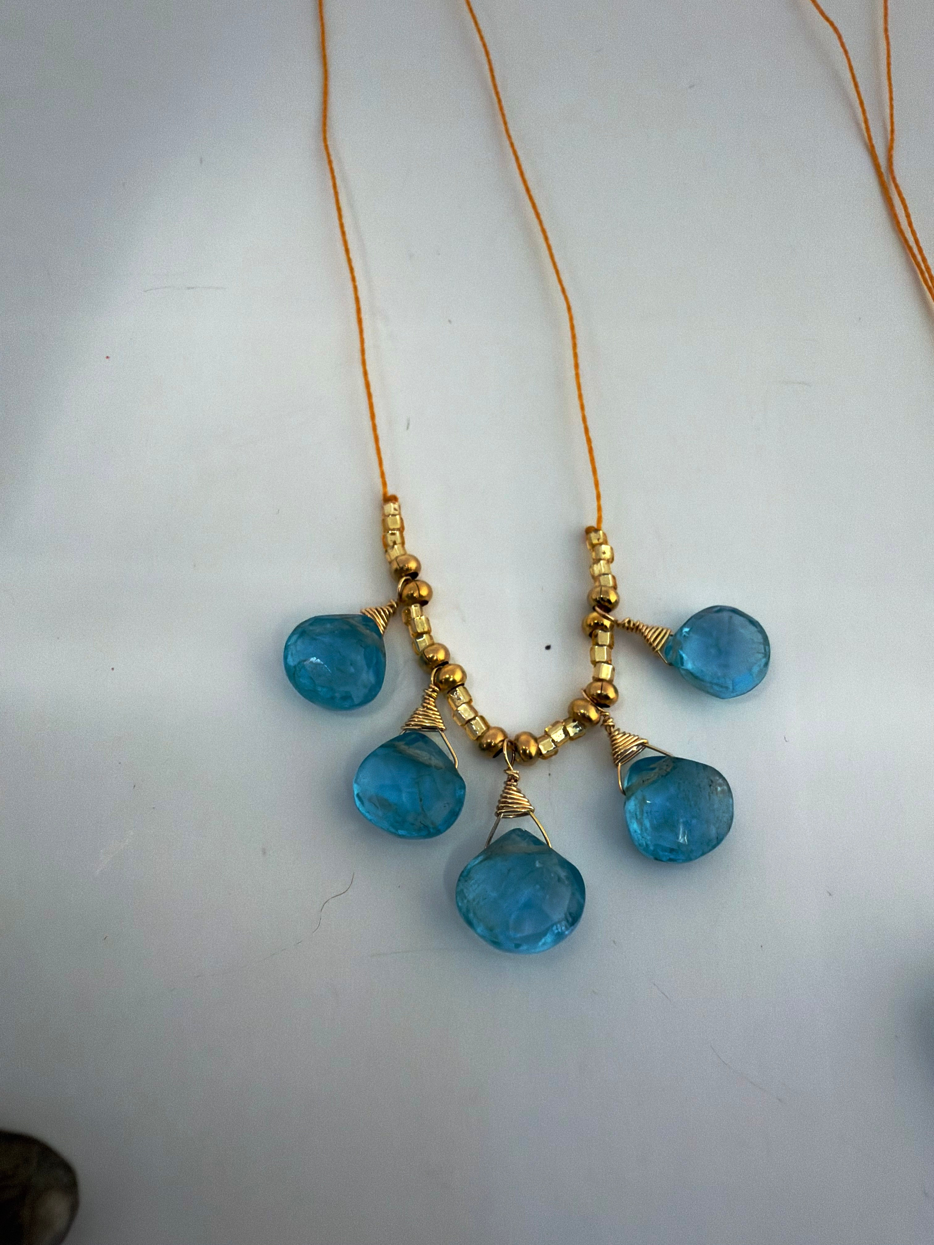 Short Drape Apatite Necklace