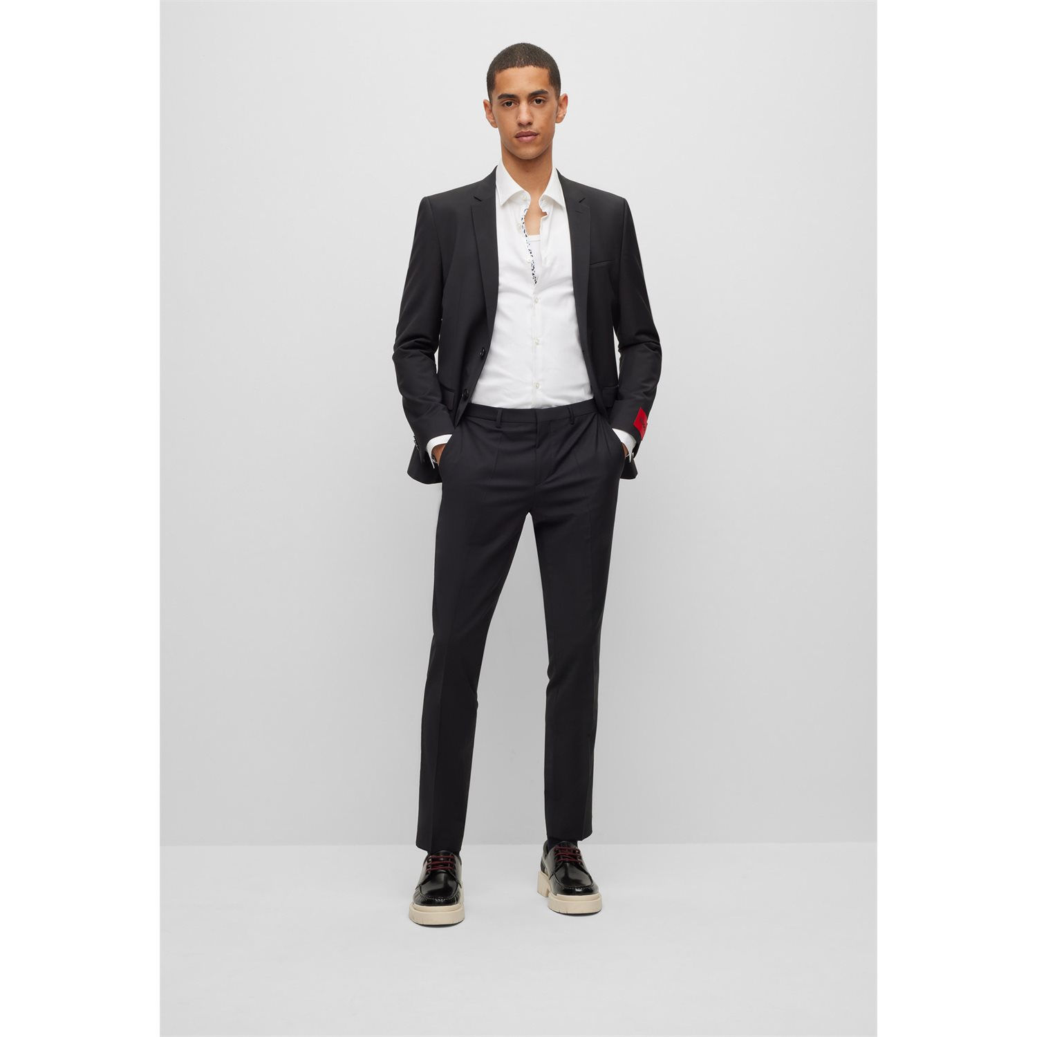 Ambo Hugo ARTI HESTEN212X