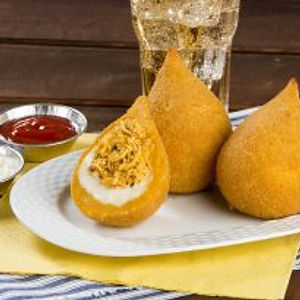 Coxinha de filé de peito de frango
