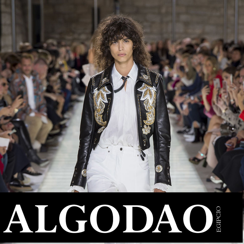 Nicolas Ghesquière  apresentou um verão 2018 Anacrônico na Louis Vuitton.