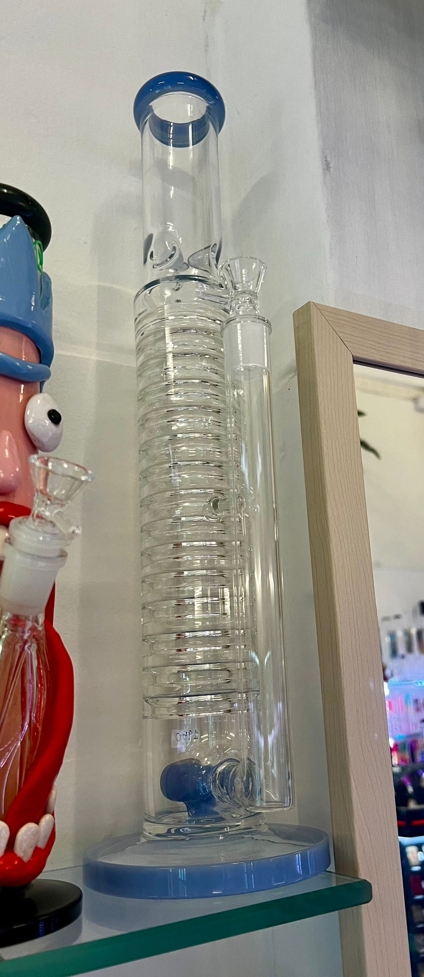 บ้องใสฐานสีน้ำเงิน