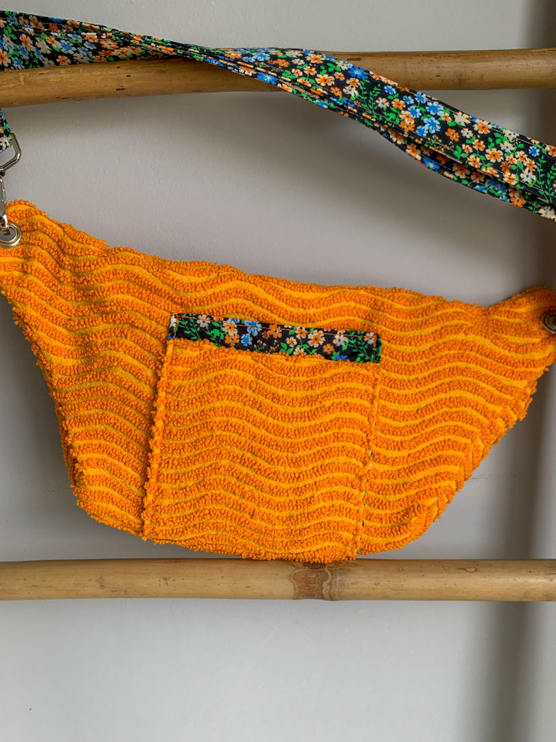 Miniature : Poche extérieure pour téléphone sur sac banane