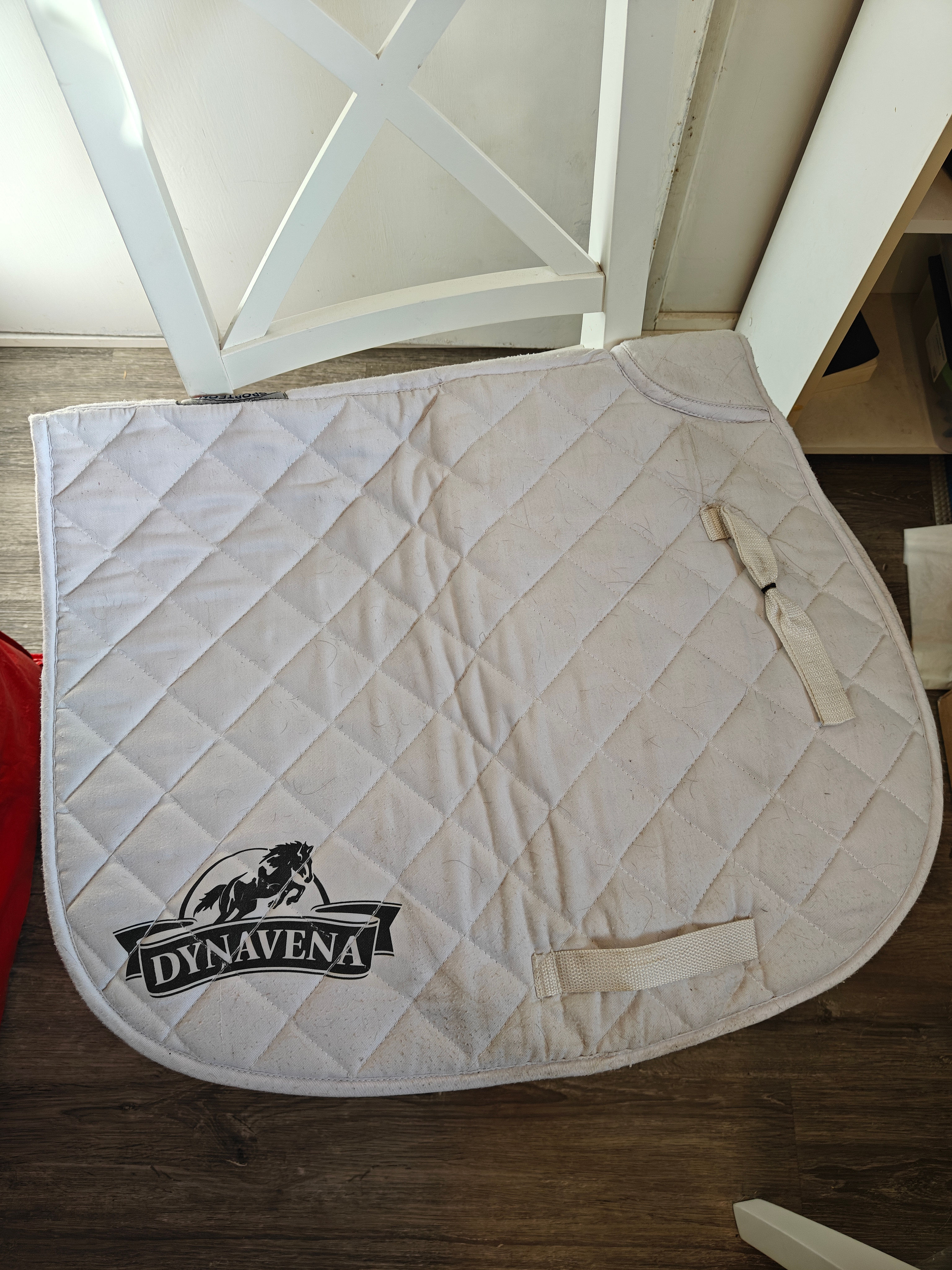 Valkoinen Dynavena yleishuopa, full