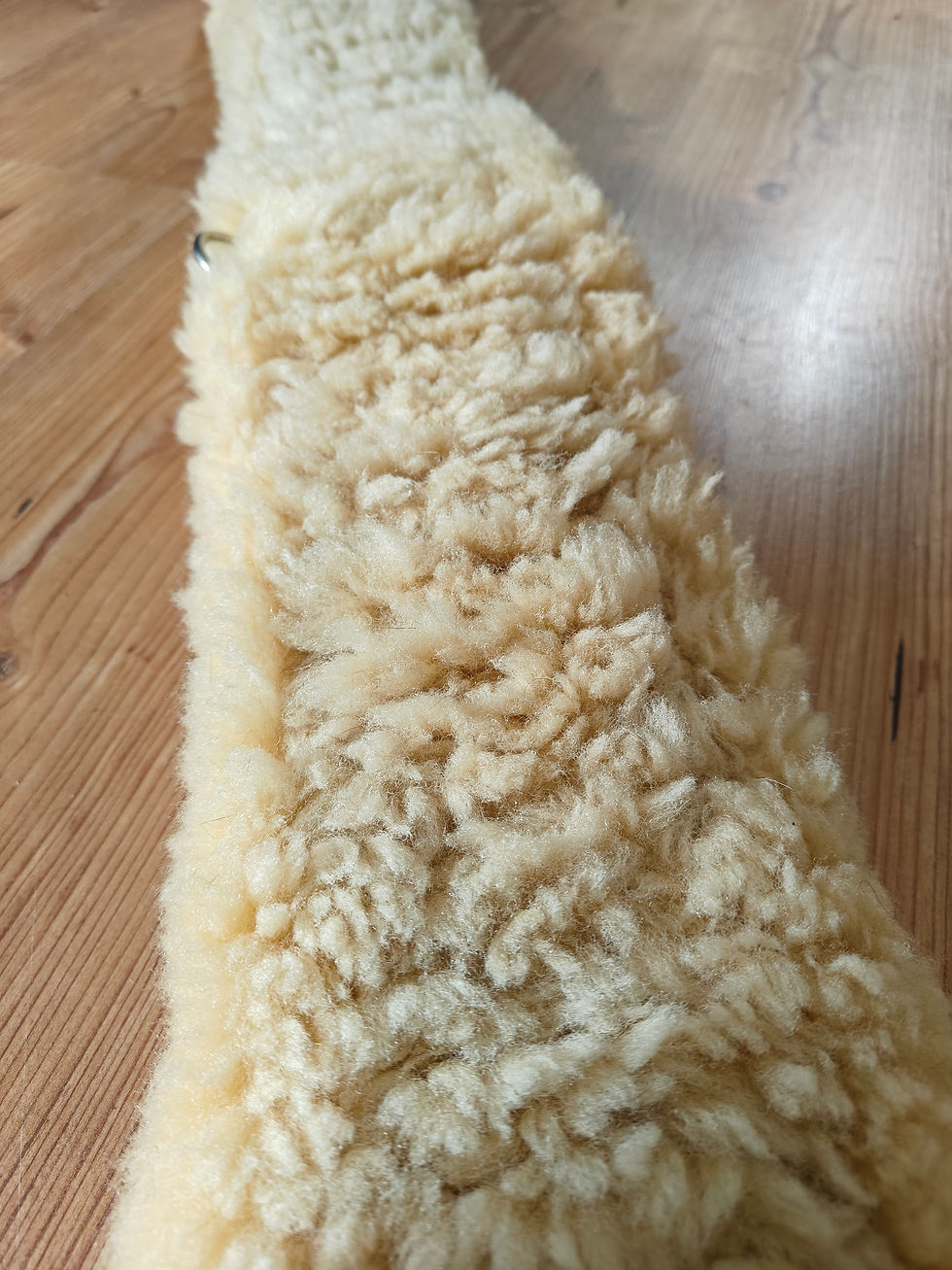 Pikkukuva: Mattes suora lampaankarvavyö, 90cm