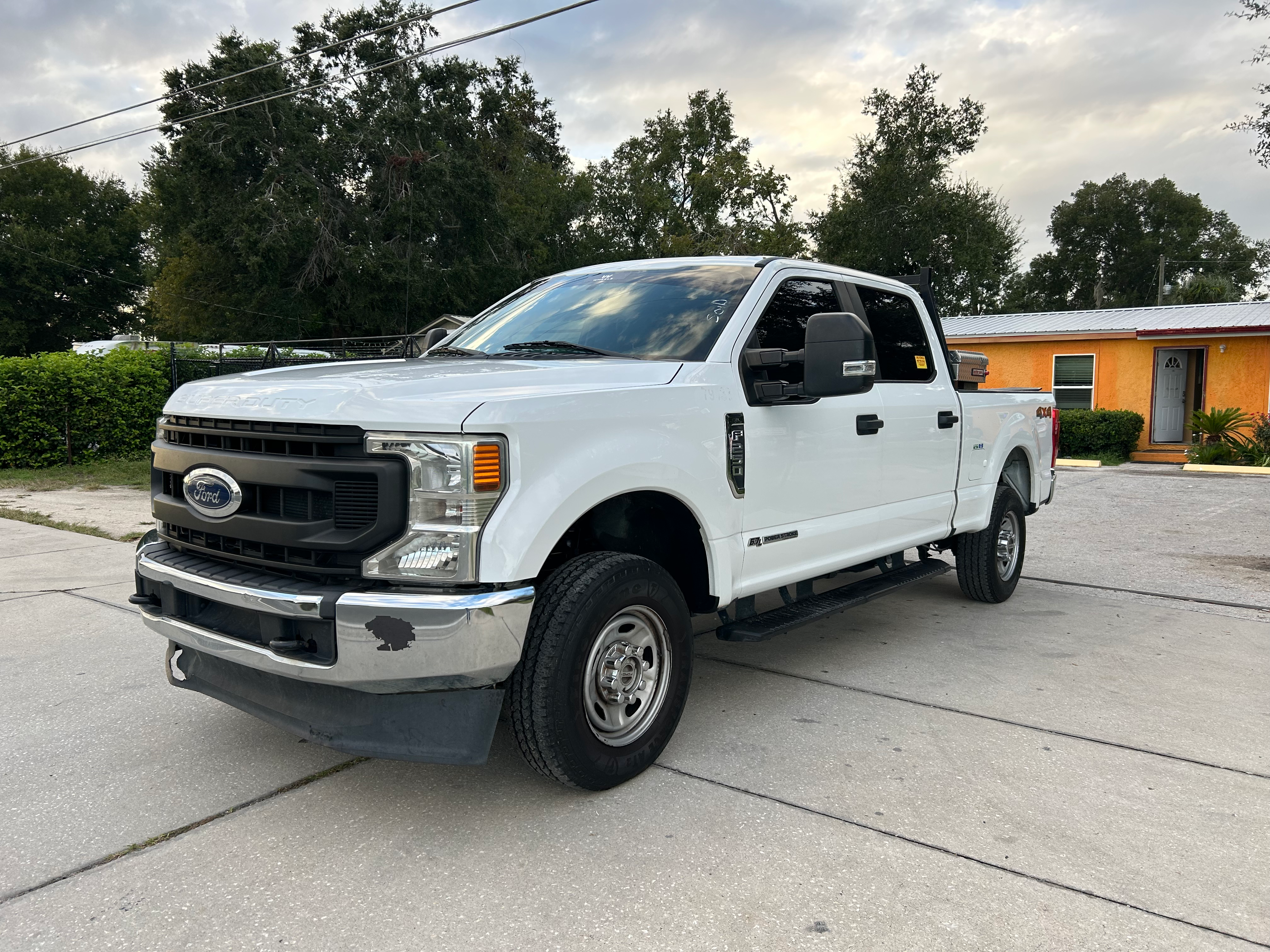 2020 Ford F-250 Super Duty XL's photo