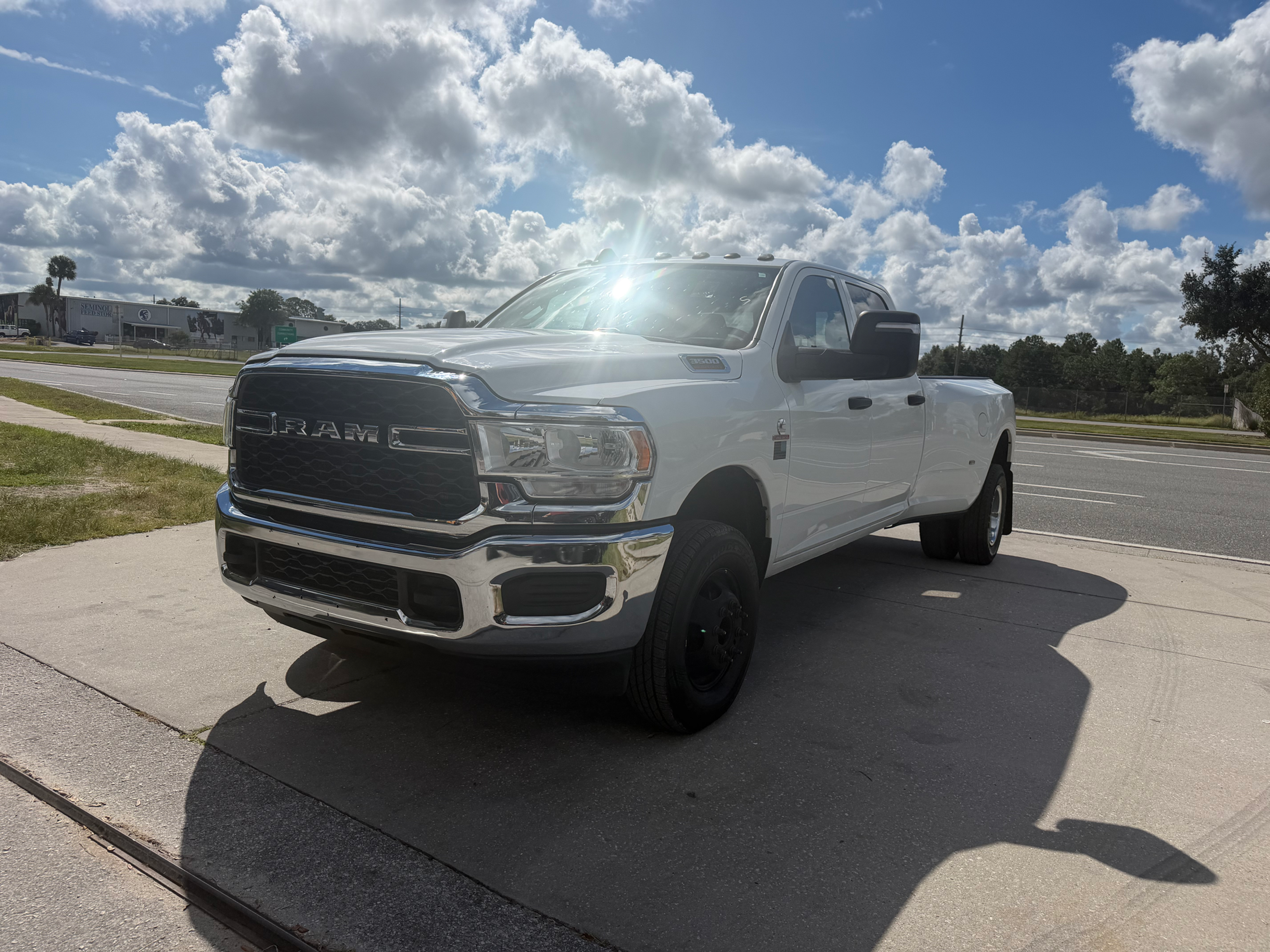 2024 RAM 3500 TRADESMAN