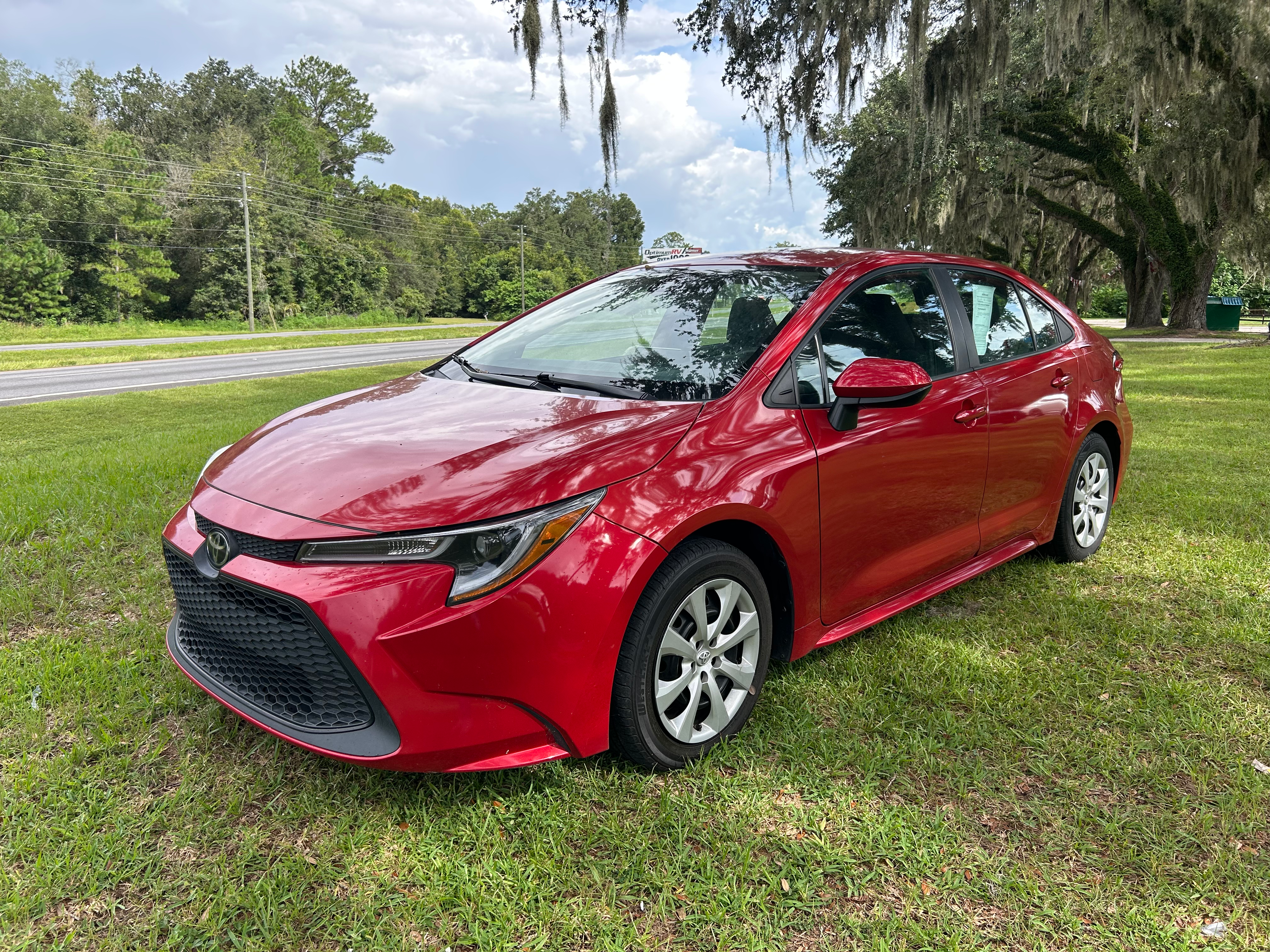 2021 Toyota Corolla LE's photo