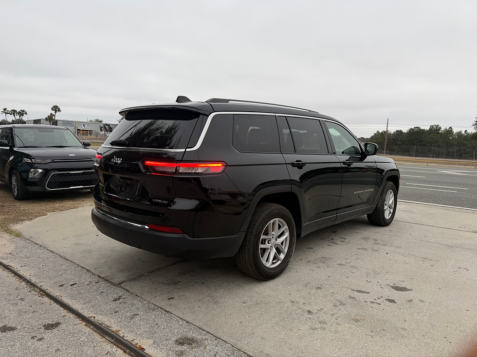 Miniatura: 2023 Jeep Grand Cherokee