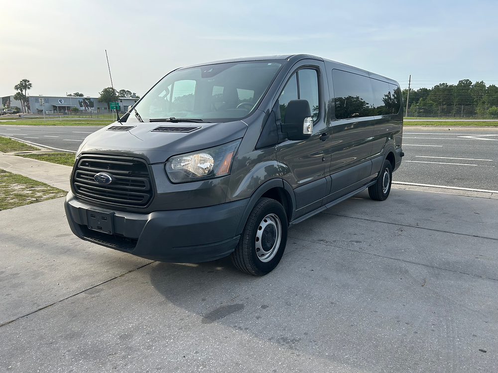 2017 Ford Transit 350 XL Wagon Low Roof Sliding Pass. 148's photo