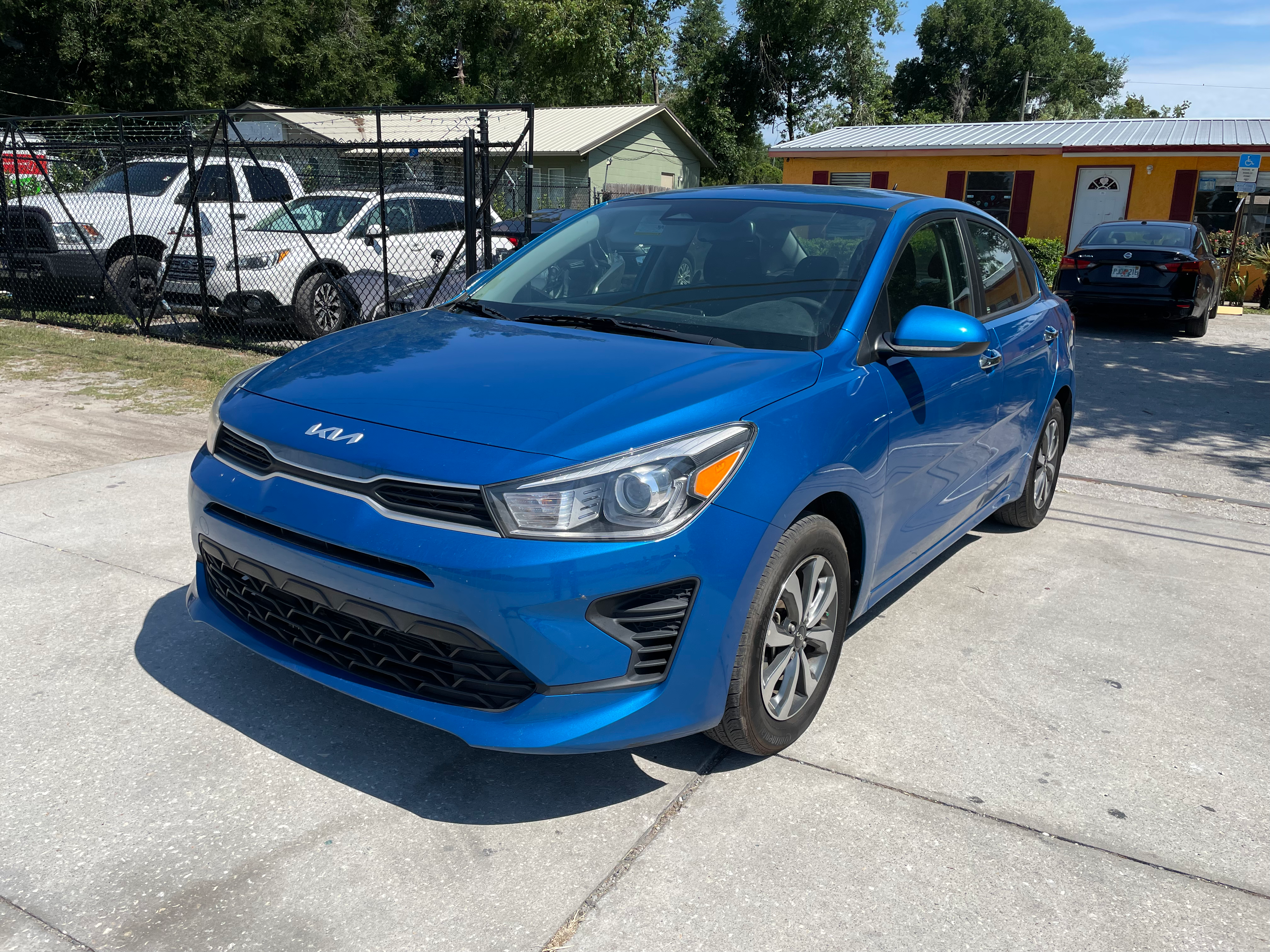 2022 Kia Rio S's photo