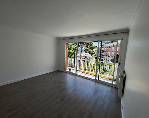 Studio - Rue de Rottembourg  - Paris 12 - 1 050 €