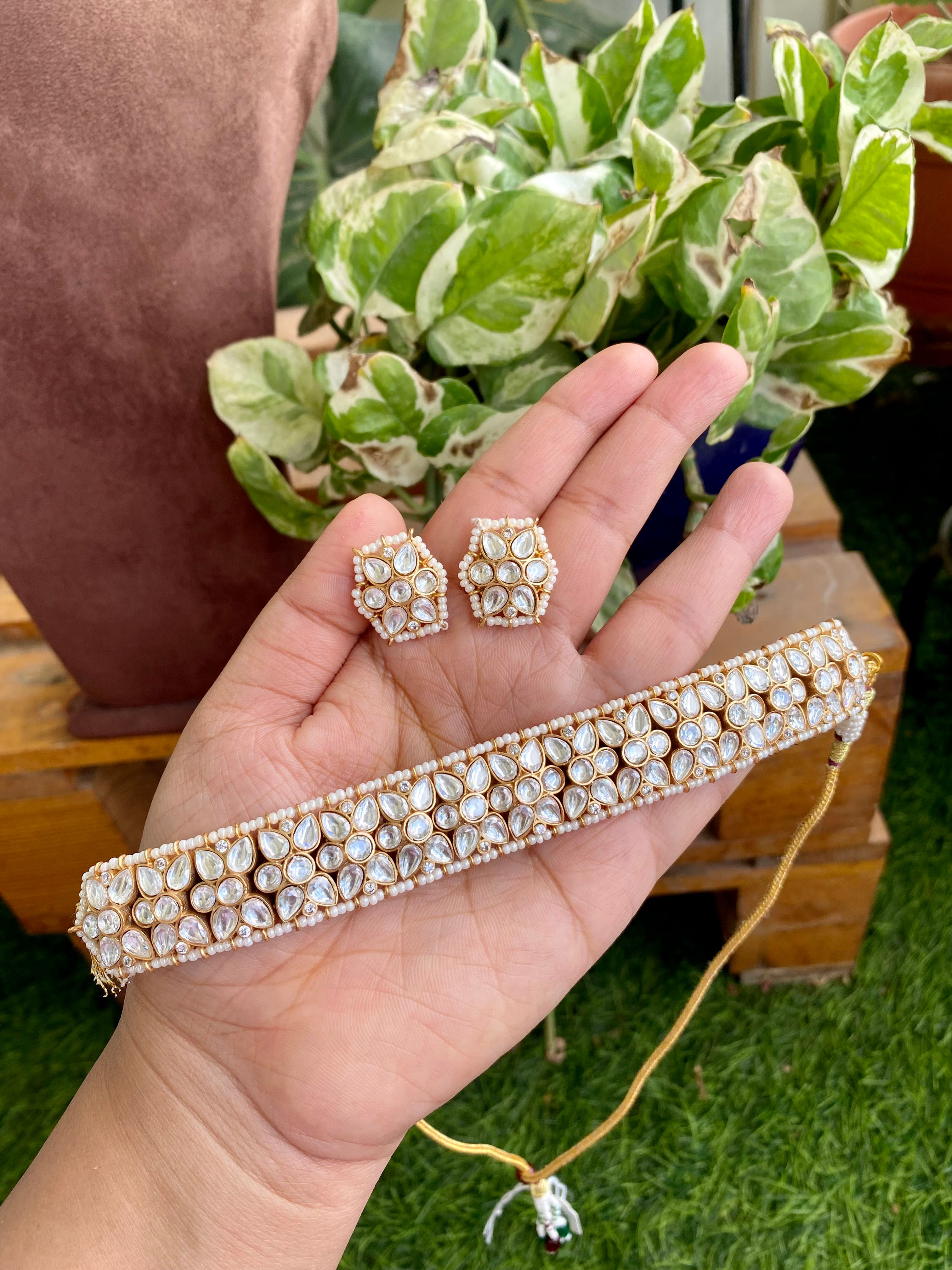 Bold Kundan Affair - P0102