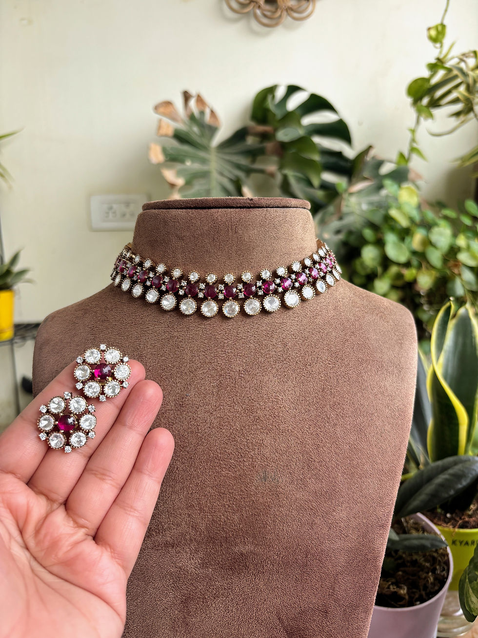 Thumbnail: Moissanite Flower Neckset - P0299