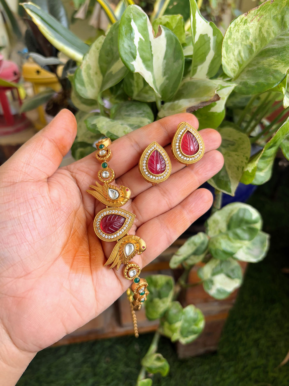 Thumbnail: Jade Kundan Choker Set Red - P0362