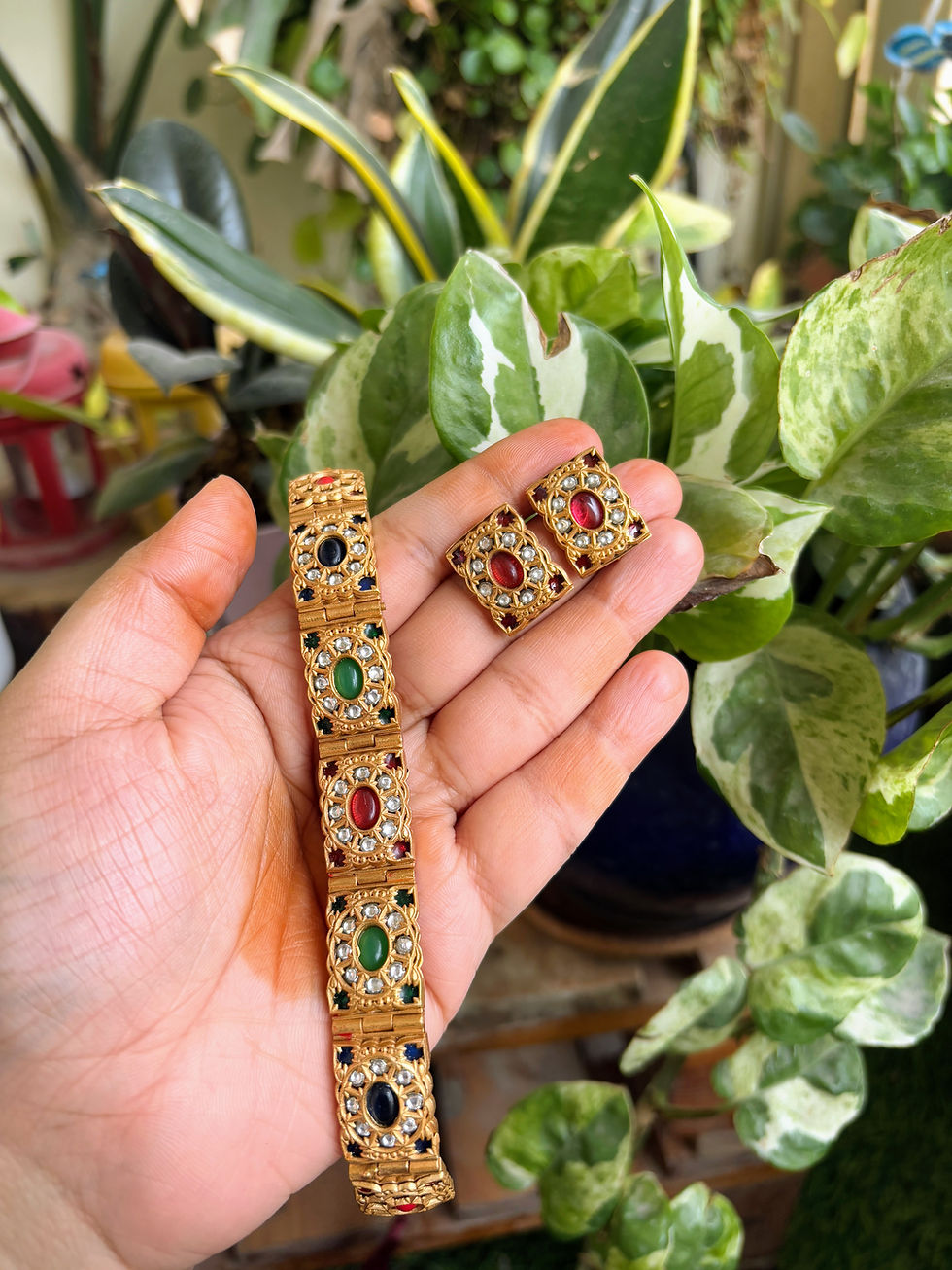 Thumbnail: Navratan Gold Choker Set - P0379