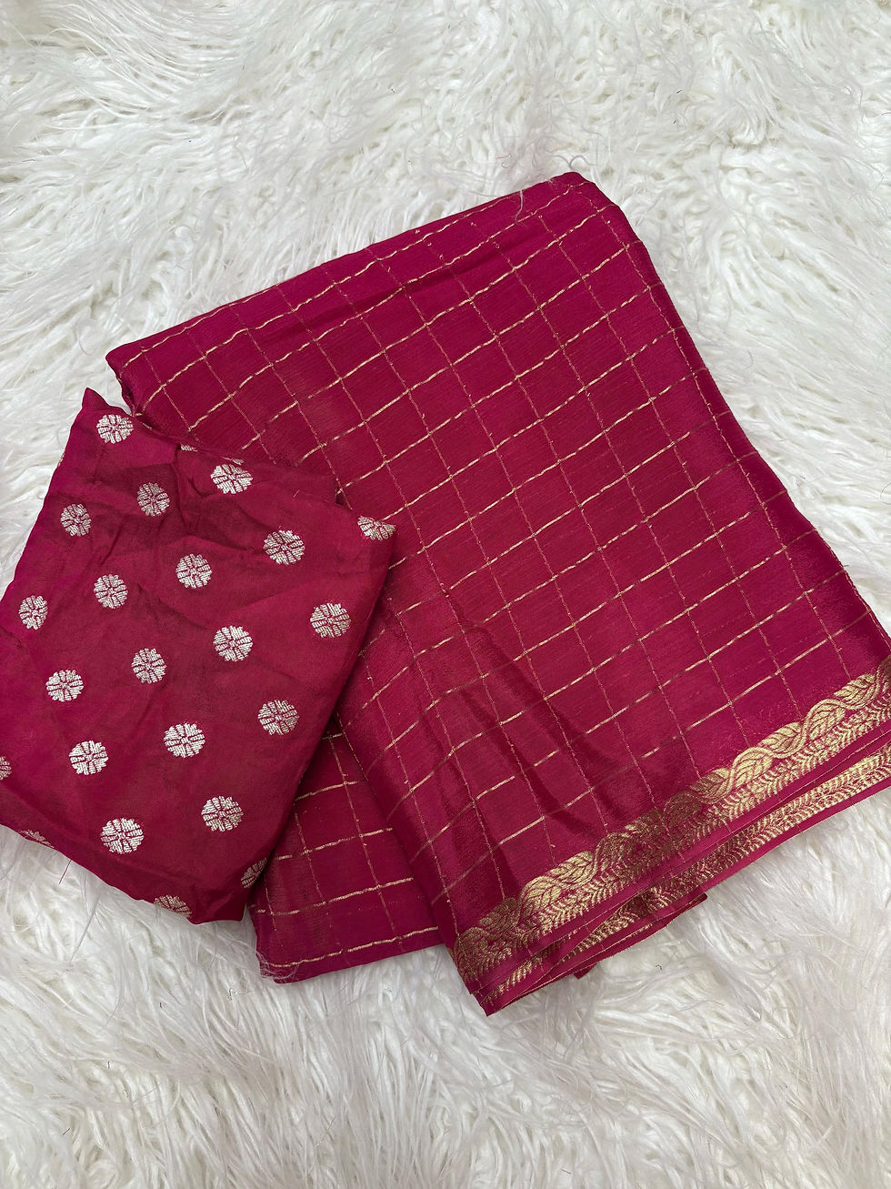 Thumbnail: Chinon Checks Saree - S037