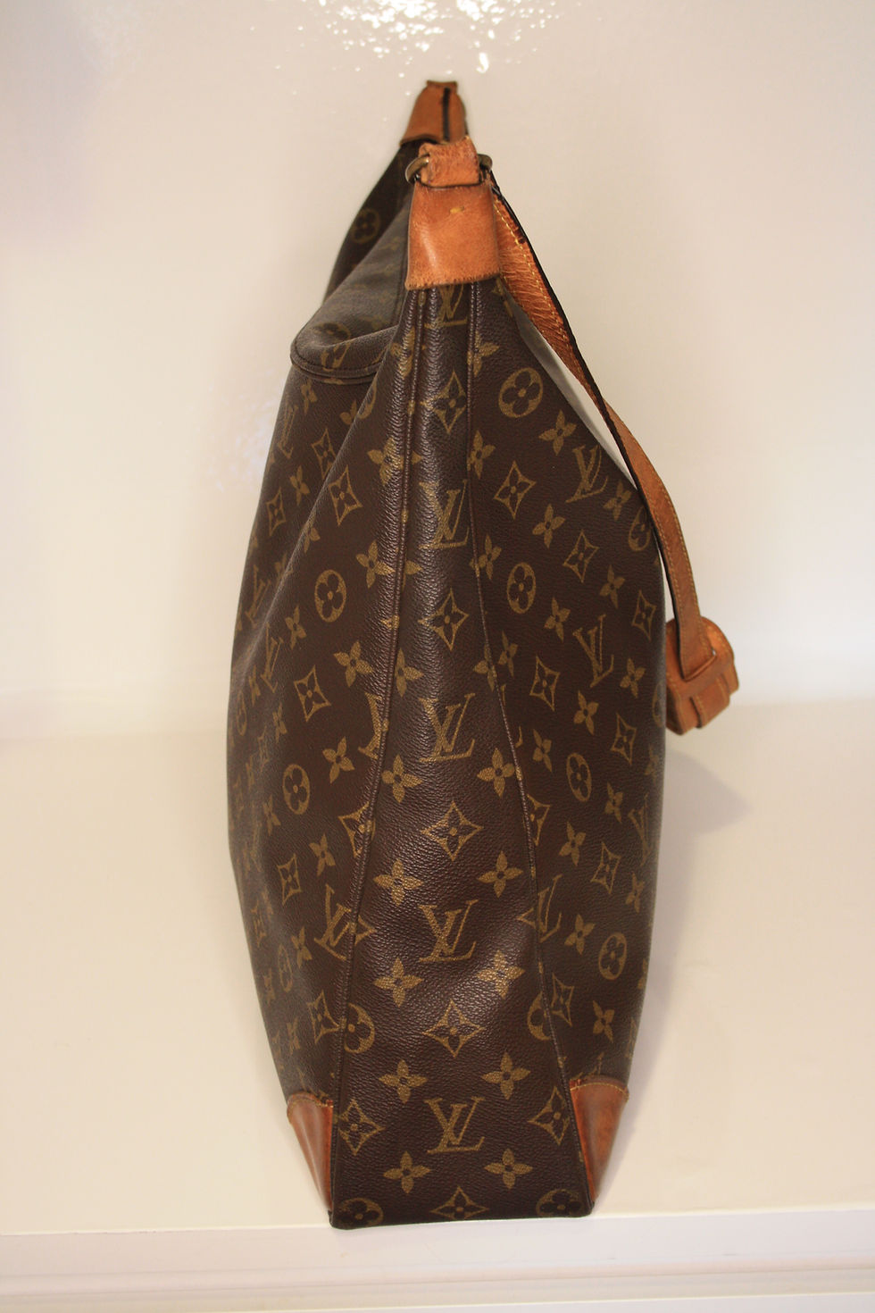 Pikkukuva: Louis Vuitton Monogram Boulogne 50 handbag side view