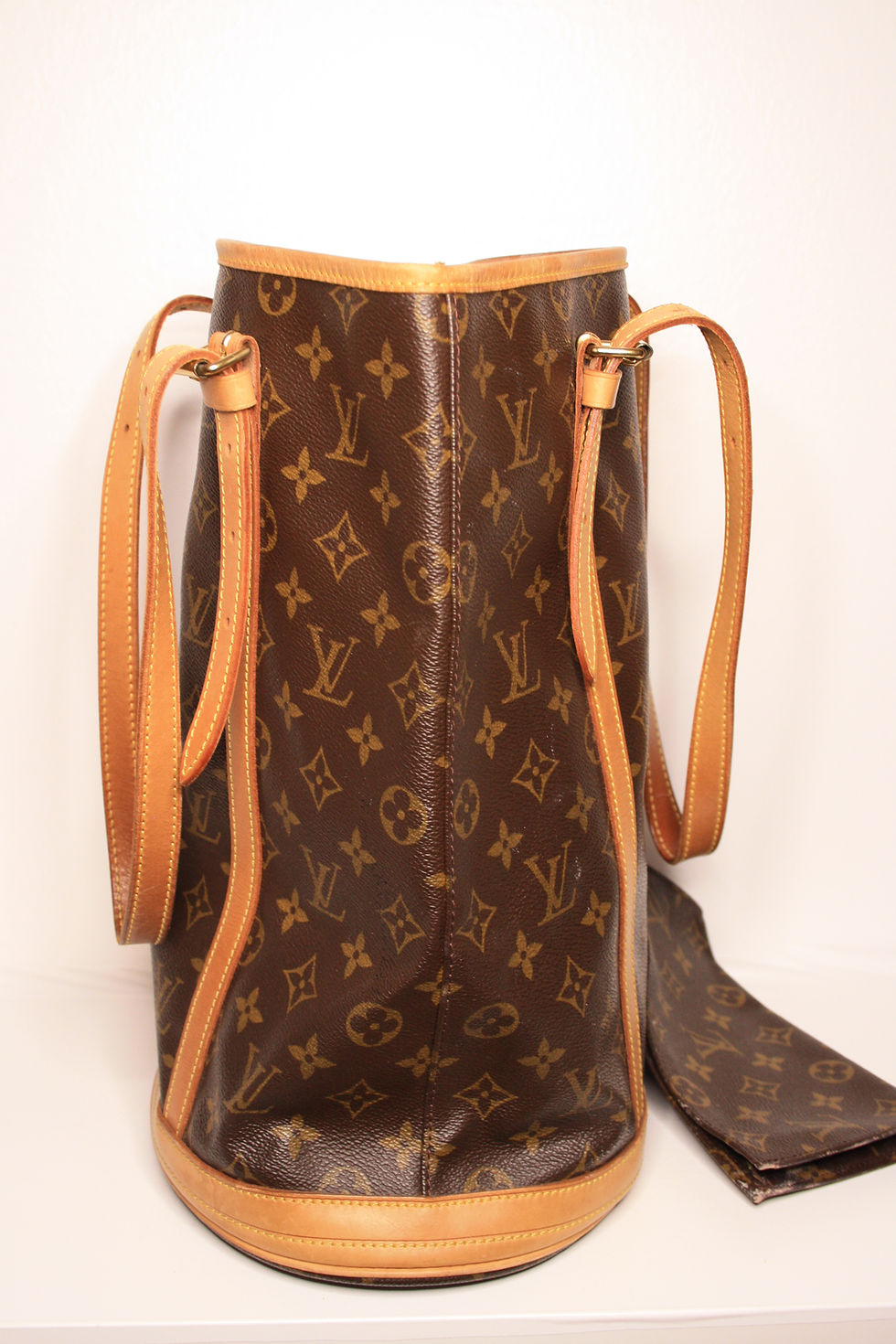 Thumbnail: Photo of Louis Vuitton Monogram Bucket Bag side view