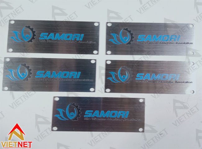 Gia công bảng hiệu inox ăn mòn Samori