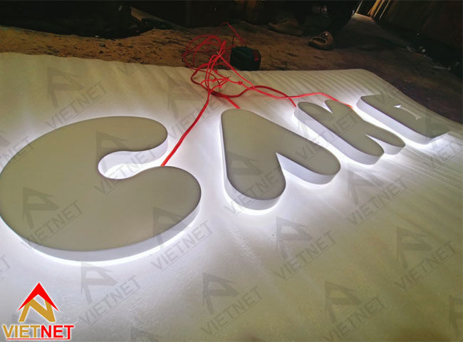 chu-inox-hat-led-sang-chan-cake