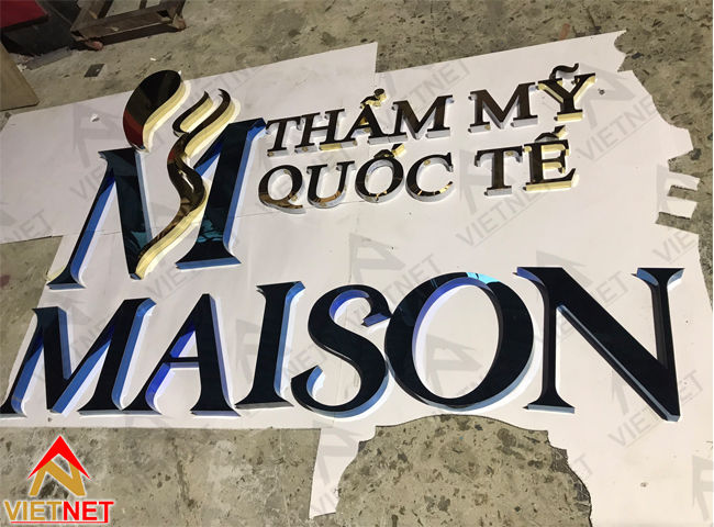 Gia công chữ inox xanh