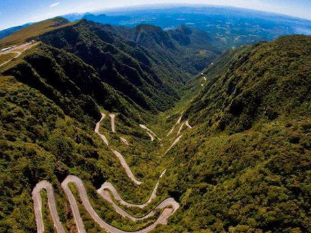Uma rota inesquecível para motociclistas.