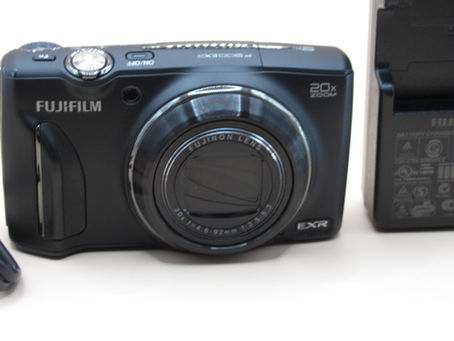 Fujifilm FinePix F900EXR compact camera from 2013 showing its original design