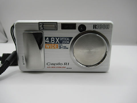 Ricoh Caplio R1 Silver Compact Digital Camera AA Tested Japan
