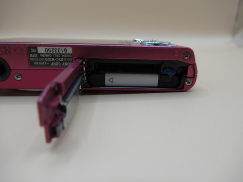 Sony Cyber-shot DSC-W320 – Japanese Compact Camera