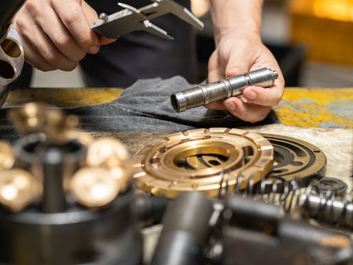 When To Choose Rebuilt Parts for Heavy Equipment
