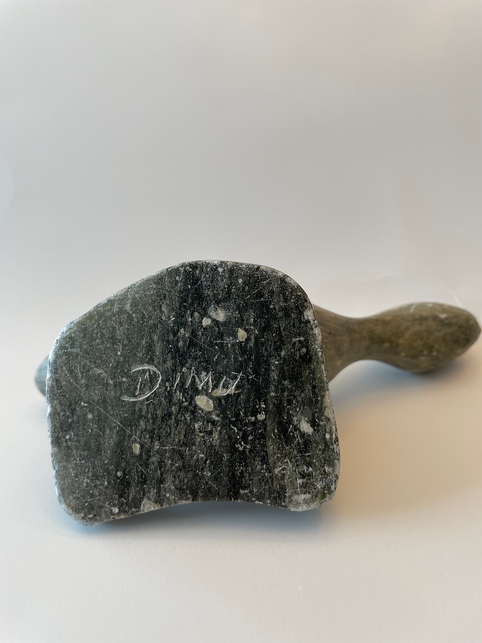 Thumbnail: Dimu, Inuit style carving