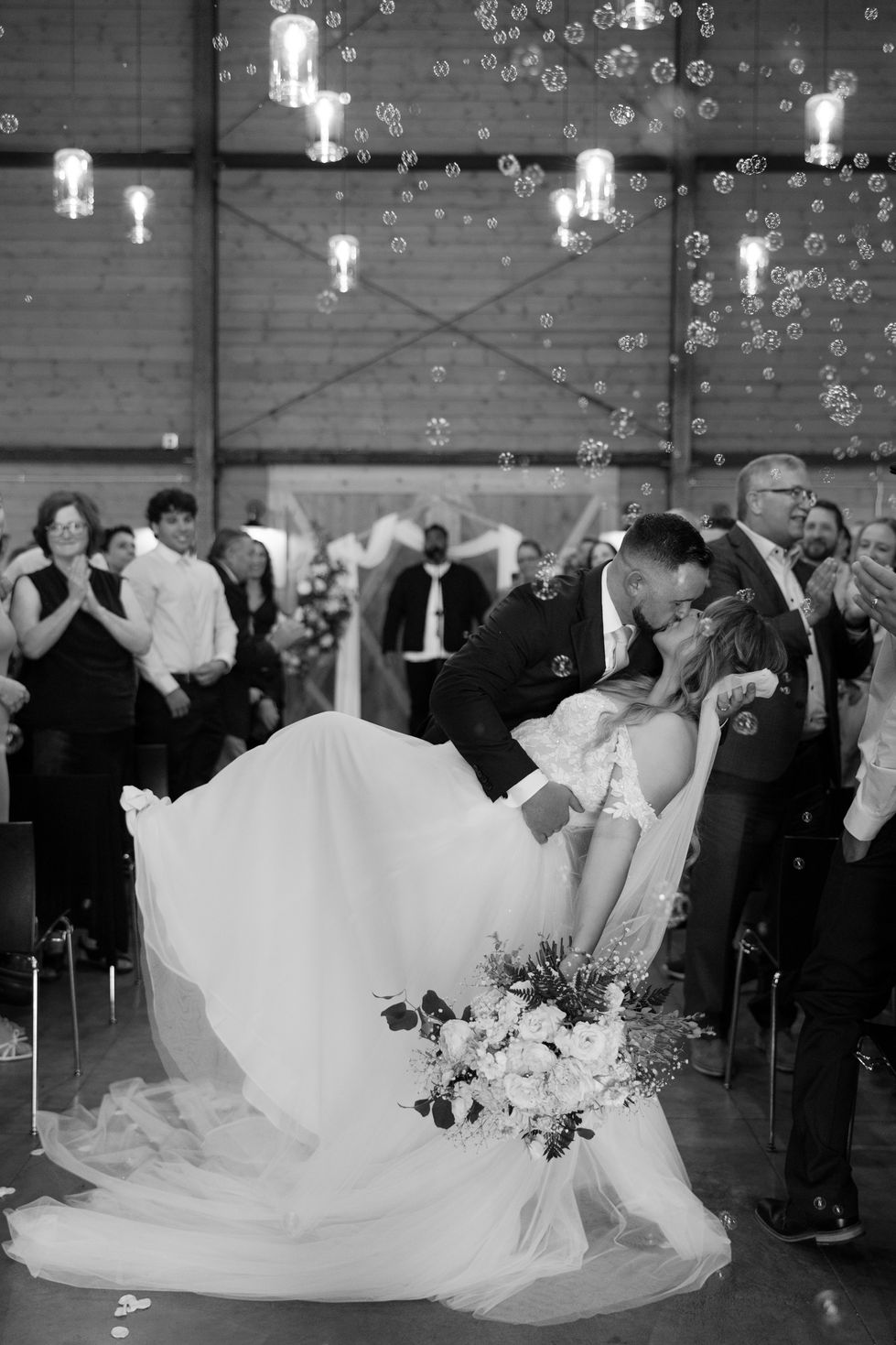 wedding dip kiss, arlington washington, I do, married, wedding isle,