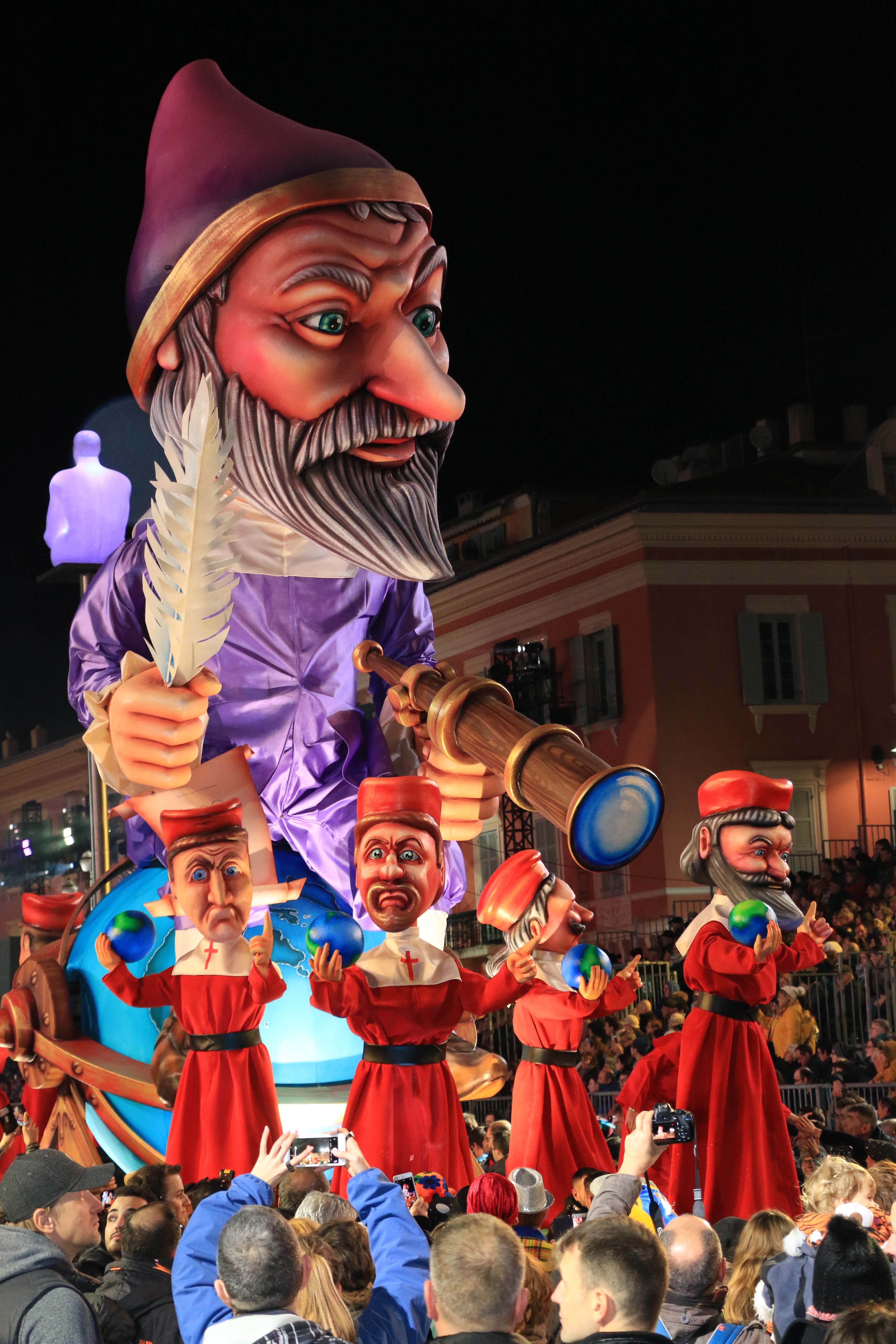 CORSO CARNAVALESQUE ILLUMINÉE - NICE