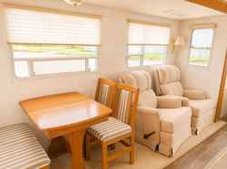 HitchHiker Fifth Wheel Dinette and Recliner Seating