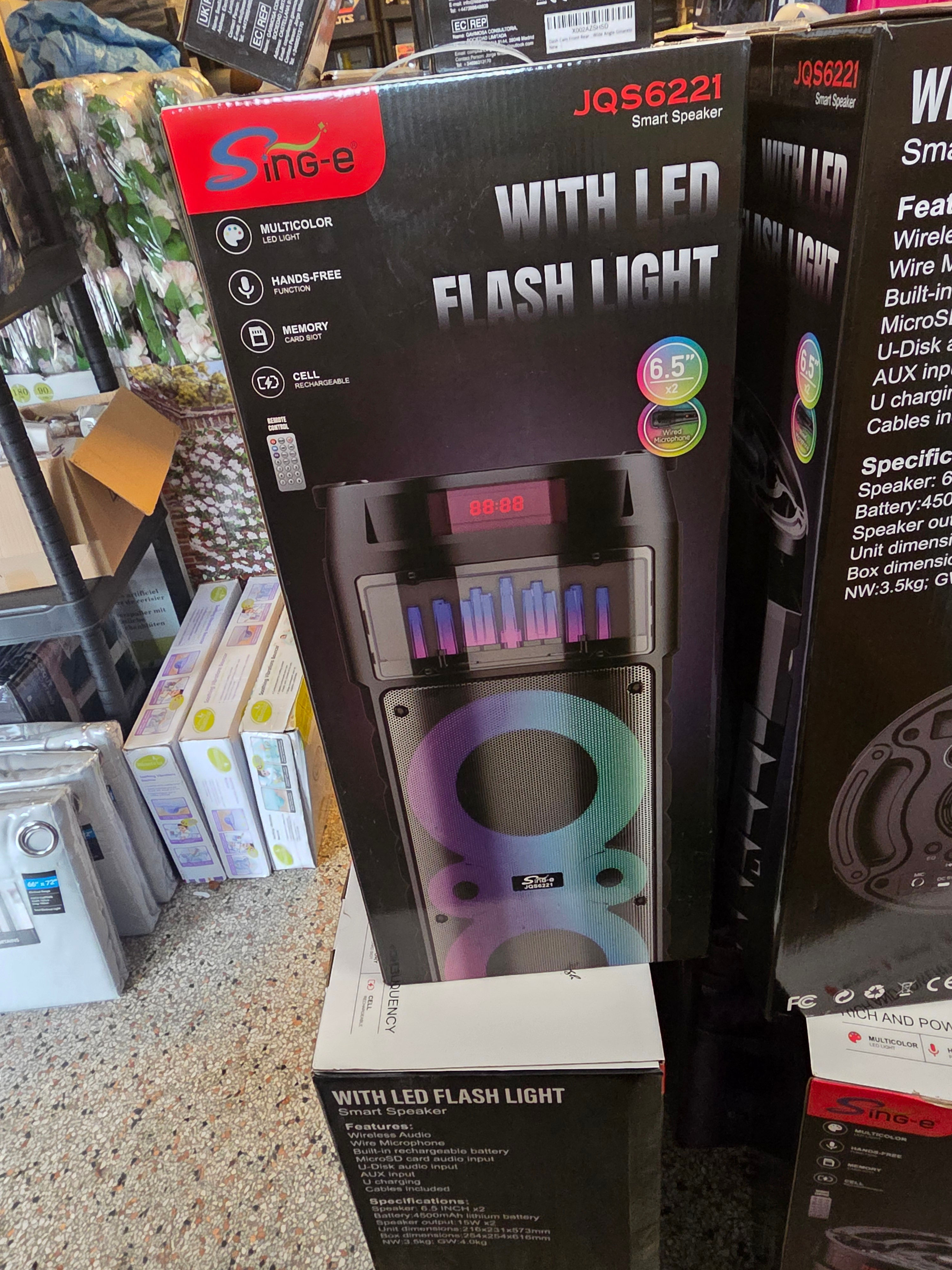 Xl Bluetooth speaker karaoke machine 