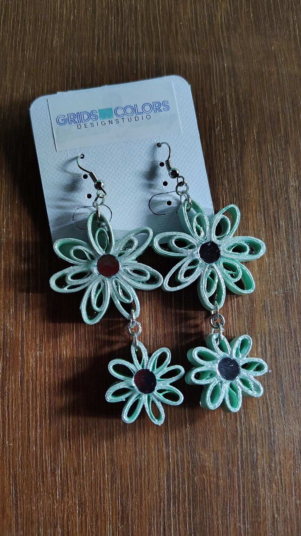 Thumbnail: Quilling Floral Earrings