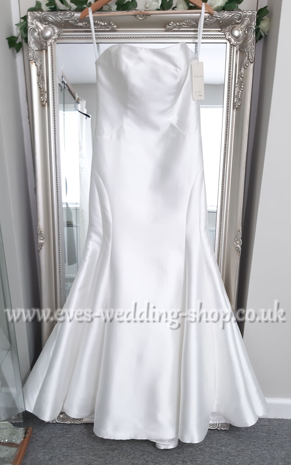 Anna Lizh Mikado Satin wedding dress UK 14