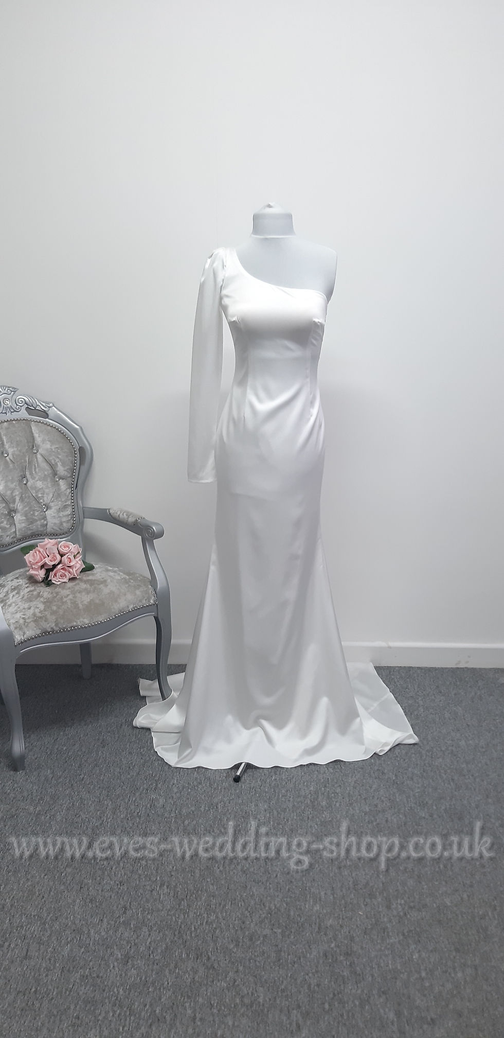 Liri bridal ivory wedding dress with one sleeve EU 40 , UK 10