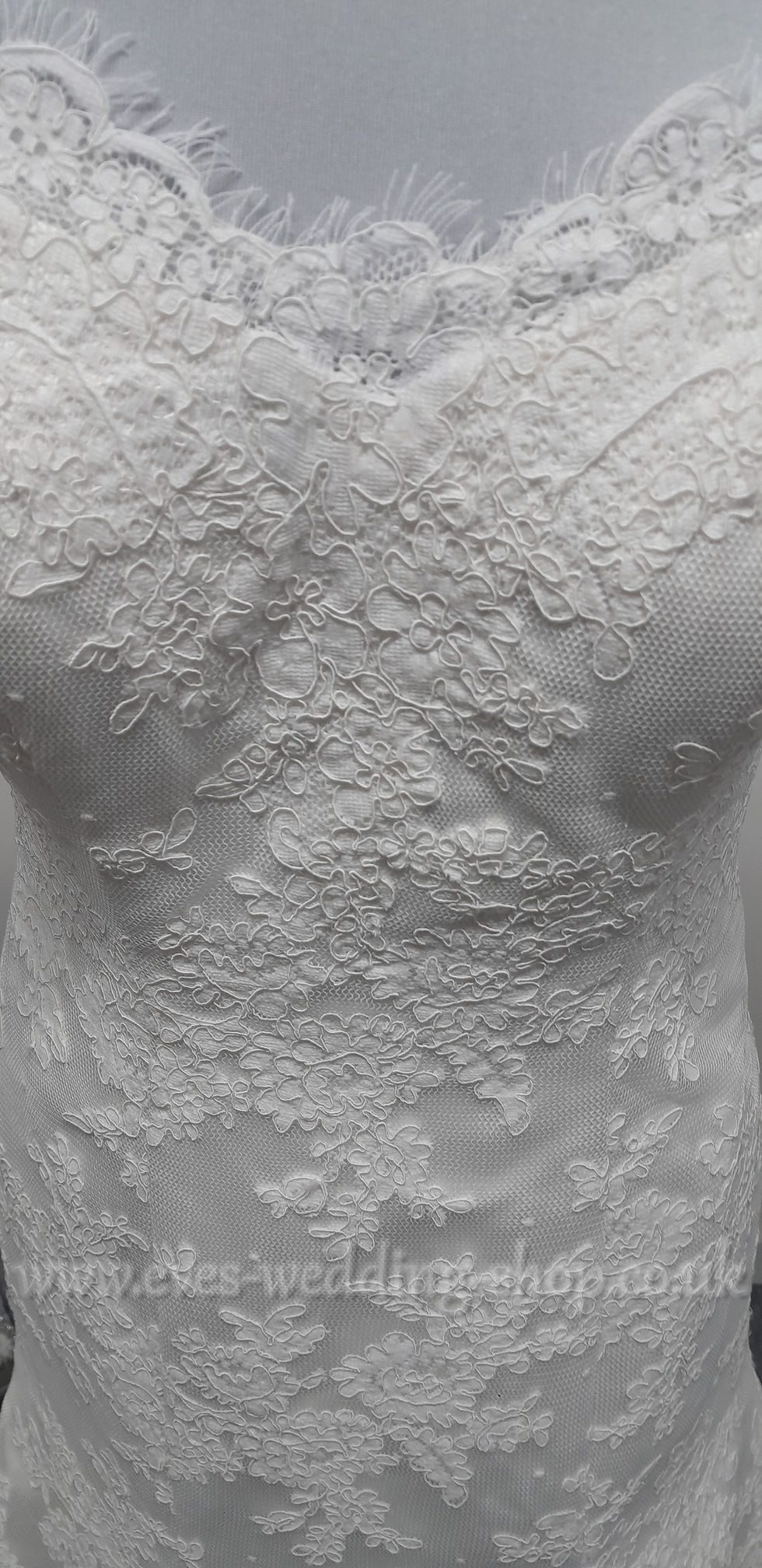 Thumbnail: Anna Lizh ivory lace wedding dress UK 14