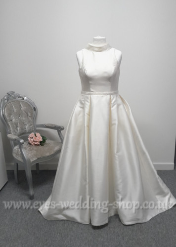 High Neck Ivory Wedding Dresses with Side Slit      fg6929 main image 1