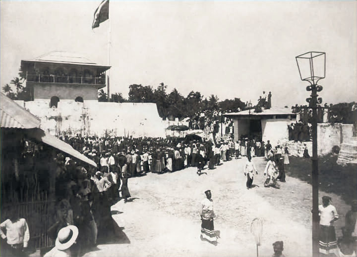 Male' in 1901 Photo courtesy of Harve' Thomas & American Journal of Science. 