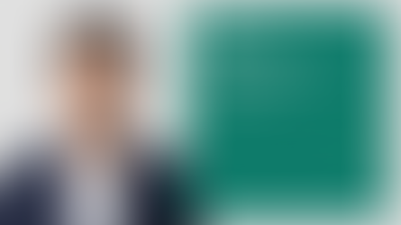 2026, küçük işletme arama motoru için altın yıl olacak. AI arama devrimi, küçük işletmeleri büyük markalarla eşit konuma getiriyor. Bu rehber, kullanıcı gibi düşünme, fazlalıkları atma, müşteri odaklı strateji, sonuç merkezli tasarım ve doğru metrikleri ölçme gibi 5 kazanma stratejisini açıklıyor.