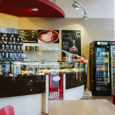 Café Unique 2.jpeg