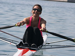 rowing_bogar_women_sport_canoe-609720.jpg