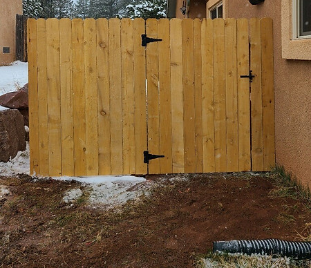 Picket gate