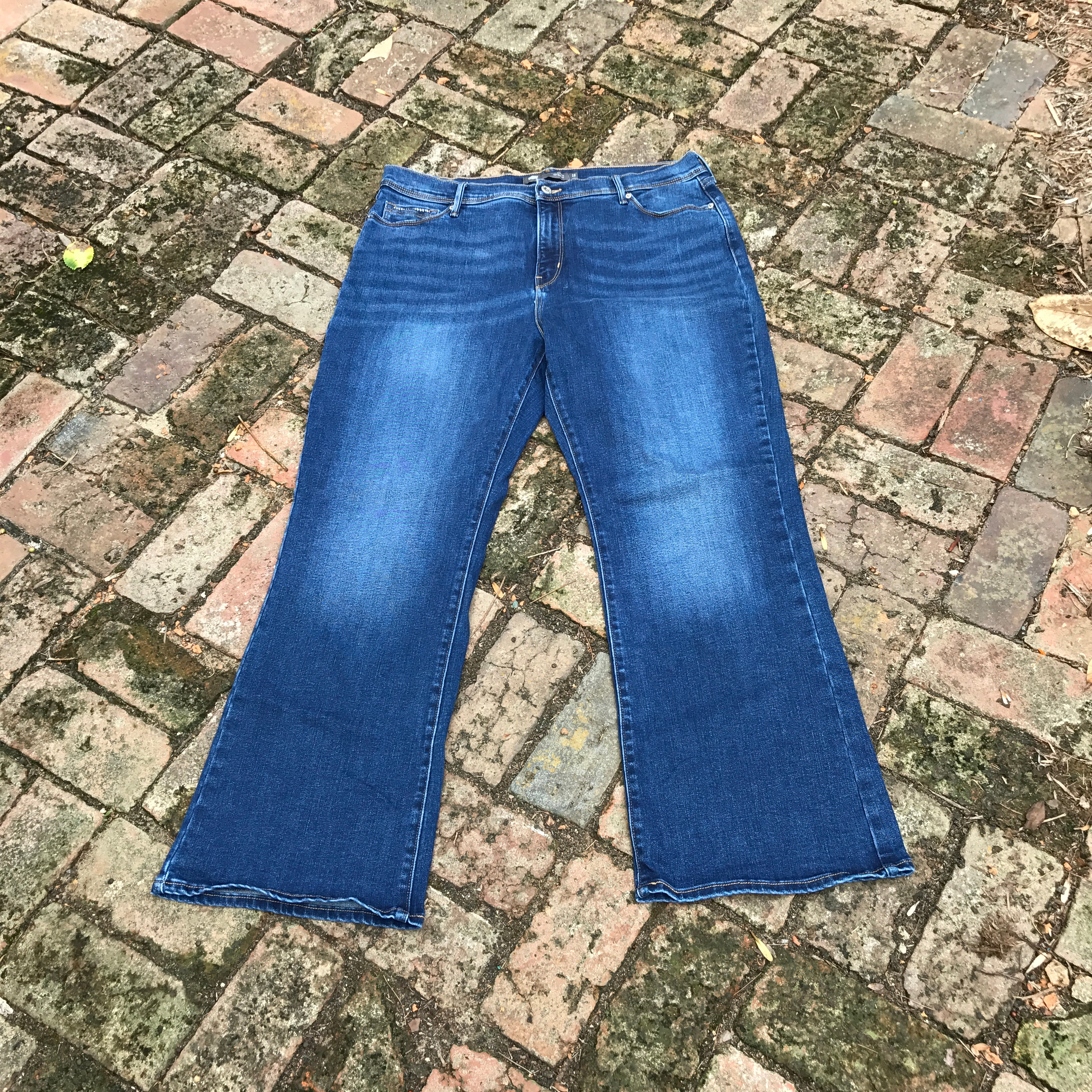 levi's 512 slimming bootcut jeans