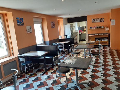 bar l'escale molac - copie.jpg